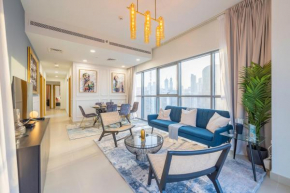 Spacious Art Deco Apt with Burj & Canal Views